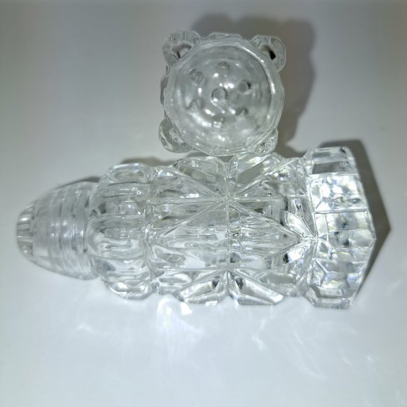 VINTAGE WESTMORE CUT CRYSTAL SALT AND PEPPER SHAKERS - Picture 2 of 2